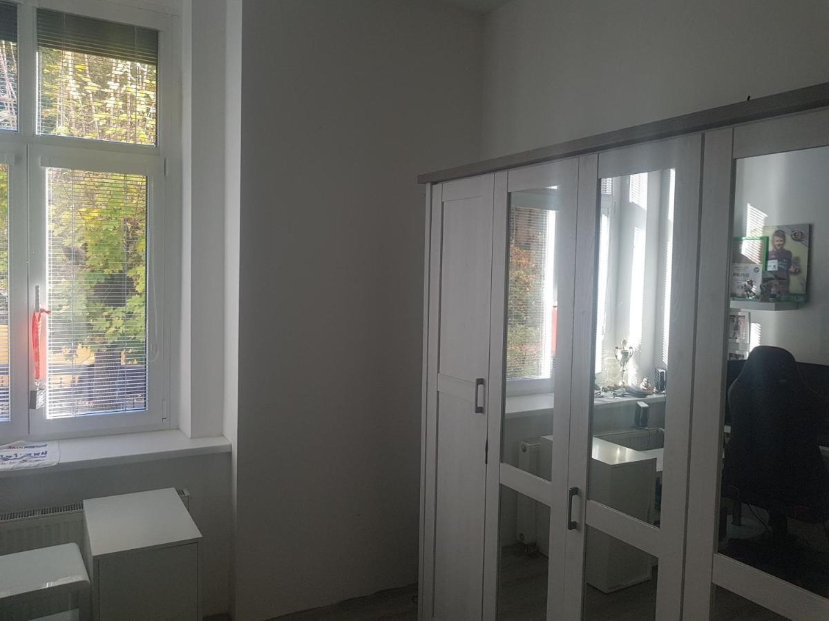 شقة Apartman كارلوفي فاري المظهر الخارجي الصورة